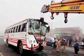 Scores injured in luxurious bus crash on Lagos-Ibadan expressway 