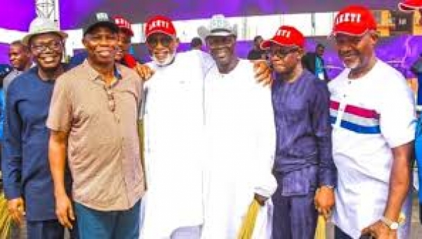 Mimiko’s former deputy, Oluboyo dumps ZLP for APC in Ondo