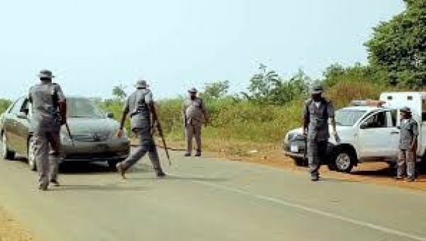 Customs officer, one other killed in clash with Saki indigenes in Oyo