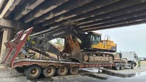 Trailer damages three flyover bridges on Lagos-Ibadan expressway 