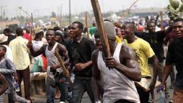 Hoodlums attack police station, kill officer, civilian in Oyo