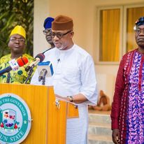 Fuel/Naira scarcity: Ogun begins distribution of food items to vulnerable residents 