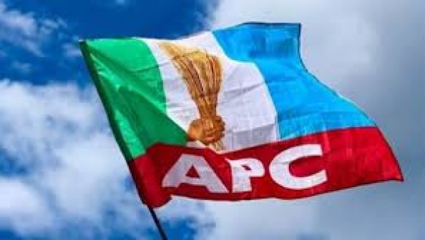 2027: AKK joins APC in Oyo 