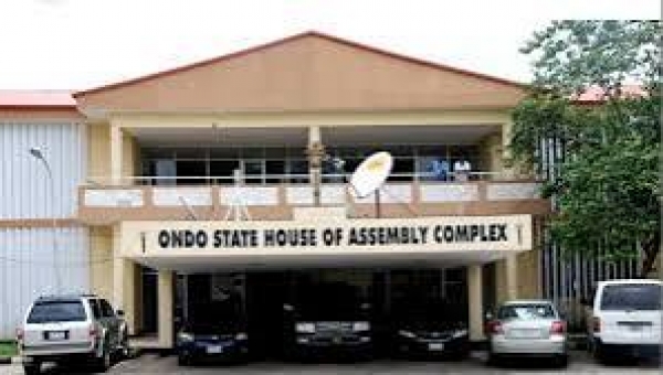 Two remaining PDP lawmakers in Ondo Assembly defect to APC