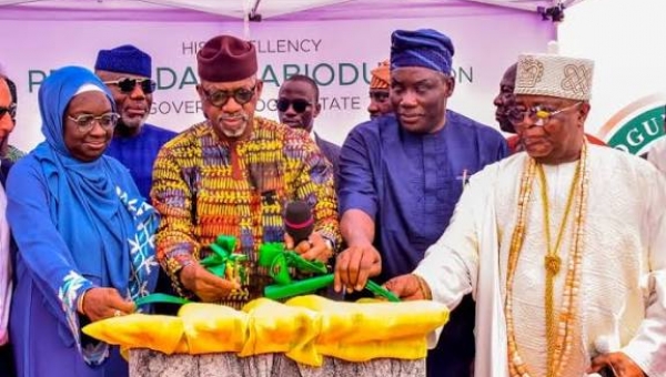 Abiodun commissions Lantoro–Oke-yidi road