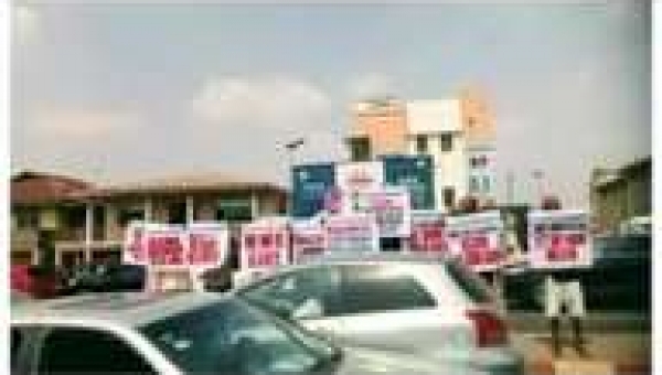 2027: Protest rocks Oyo APC headquarters over chairmanship zoning plan