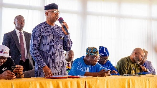 2027: Abiodun pushes for consensus, promises appointments for loyal aspirants